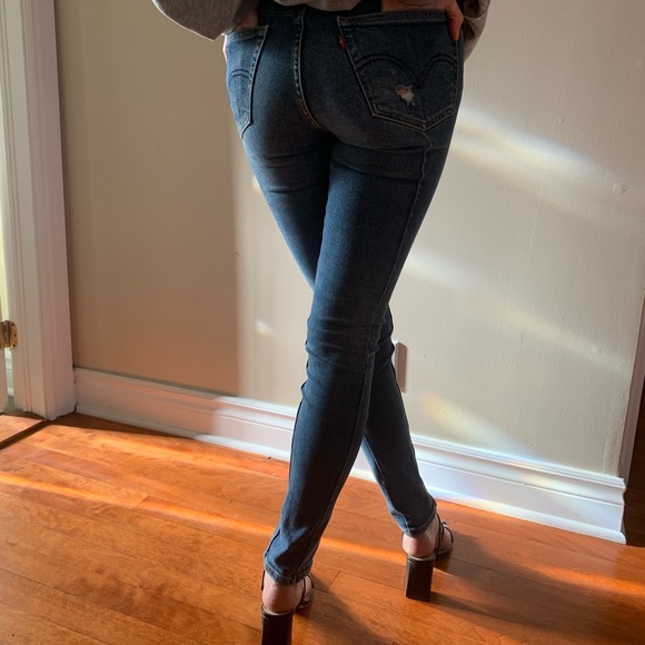 BRAND NEW LEVIS 721 high rise skinny - Picture 3 of 7